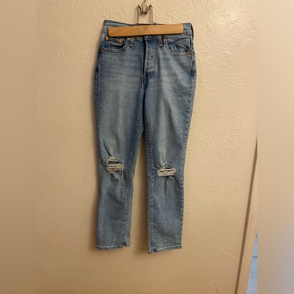 Levi's Ripped Women Jeans - Picture 1 of 10